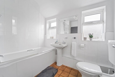 4 Bed House in Wolverhampton