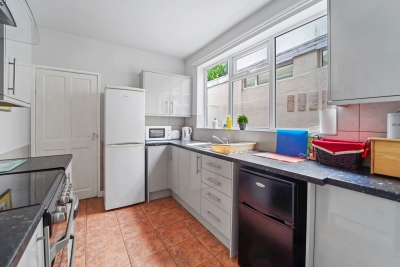 4 Bed House in Wolverhampton