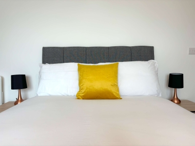 Bracknell 2BR Apt | Parking | Wifi  | Nr Ascot