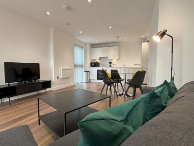 Bracknell 2BR Apt | Parking | Wifi  | Nr Ascot