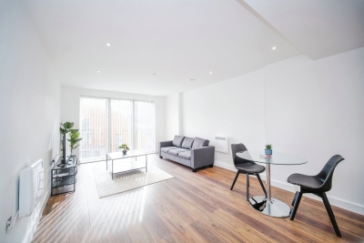 Bracknell Apartment | Parking | Near Ascot & Station