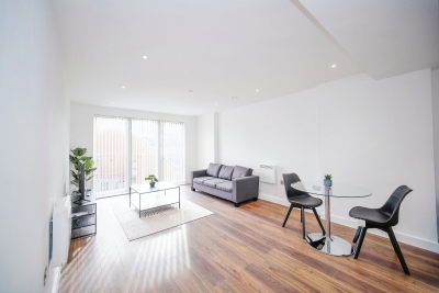 Bracknell Apartment | Parking | Near Ascot & Station