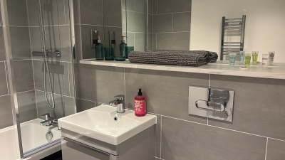 Central Birmingham Stay - Chic 2Bed2Bath Apartment