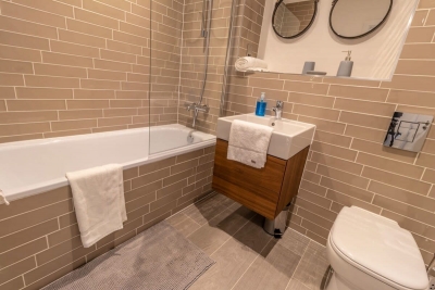 Chic & Luxurious 1 BR with parking - NEC/BHX