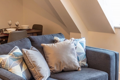 Chic & Luxurious 1 BR with parking - NEC/BHX