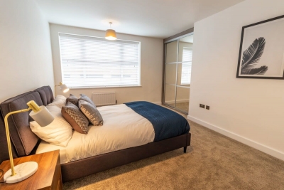 Chic & Luxurious 1 BR with parking - NEC/BHX