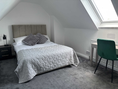 Large Luxury Home in Solihull - Sleeps 14, near NEC & BHX