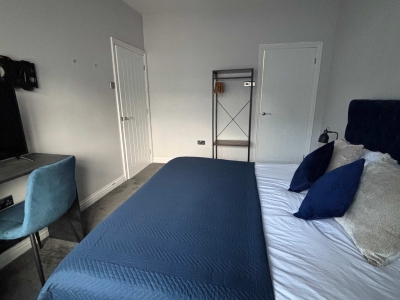 Large Luxury Home in Solihull - Sleeps 14, near NEC & BHX
