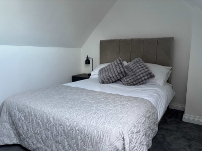 Large Luxury Home in Solihull - Sleeps 14, near NEC & BHX