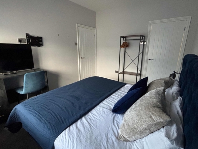 Large Luxury Home in Solihull - Sleeps 14, near NEC & BHX