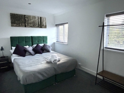 Large Luxury Home in Solihull - Sleeps 14, near NEC & BHX