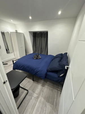 Small Studio Flat Central London zone 1
