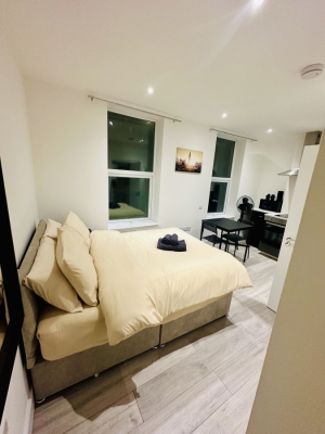 Studio Near Buckingham Palace