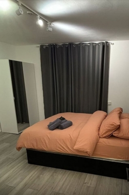 Central London Room by LondonEye