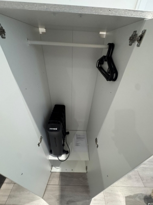 Flat with Bathroom and Kitchen