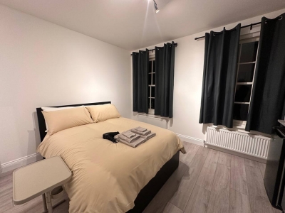 Central London Room in Oval