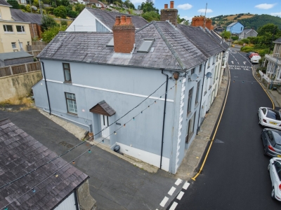 Casa Llandysul 1 bedroom spacious flat | Free Wi-Fi | Parking