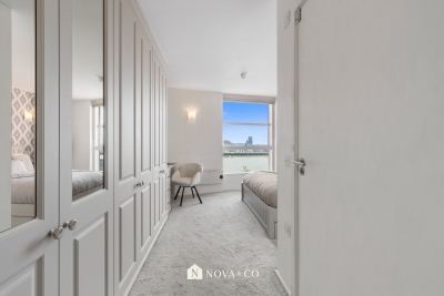 2BR 2B | Canary Wharf | O2 Views & Parking