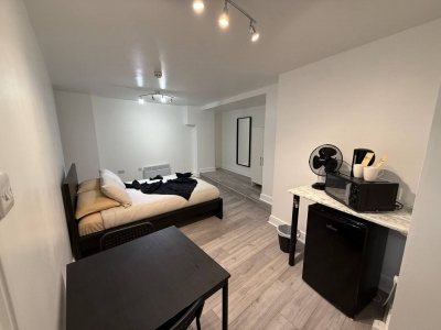 Modern Room in Oval | Close to Tube