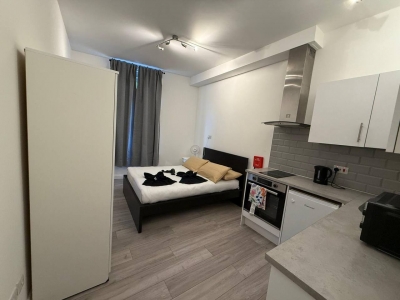 Private Room | 5 minutes to Central London