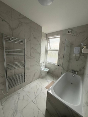 Private Room | Own Kitchen & Bathroom | Near Tube