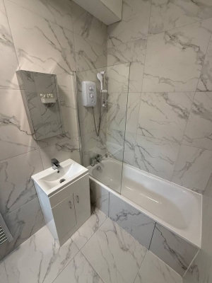 Modern Room | Minutes from Central London