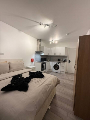 Cosy Room | Easy Access to Central London