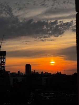 2BR 2B Canary Wharf | River & O2 Views