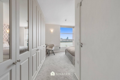 Canary Wharf 2BR | O2 Views & Parking