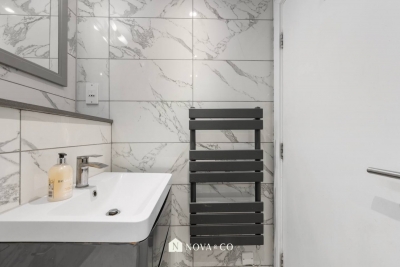 Canary Wharf 2BR | O2 Views & Parking