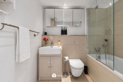 Canary Wharf 2BR | O2 Views & Parking