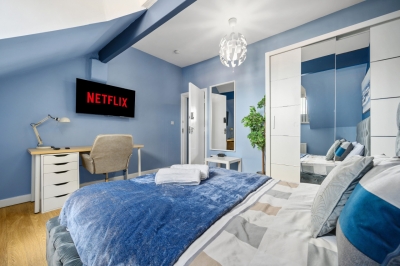 Mega Flat Near City Centre