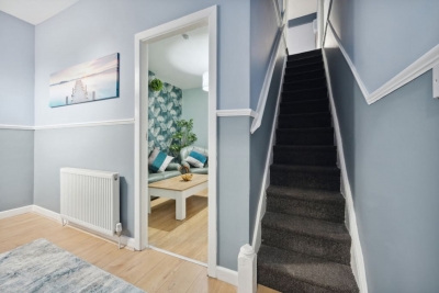 Mega Flat Near City Centre