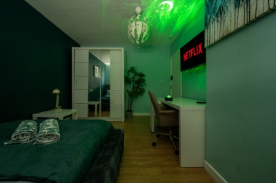 Mega Flat Near City Centre