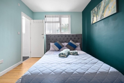 Mega Flat Near City Centre